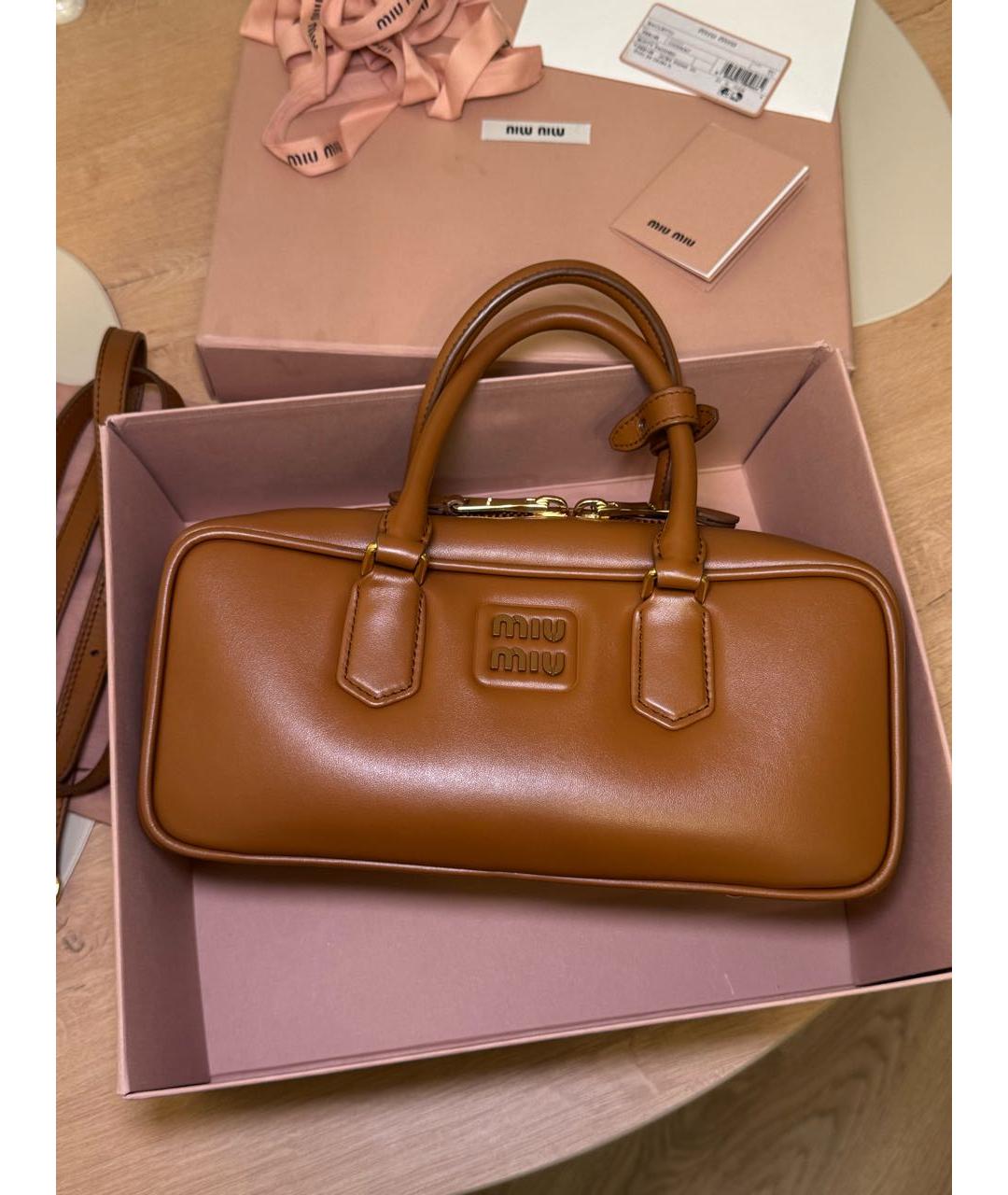 MIU MIU Коричневая кожаная сумка с короткими ручками, фото 7