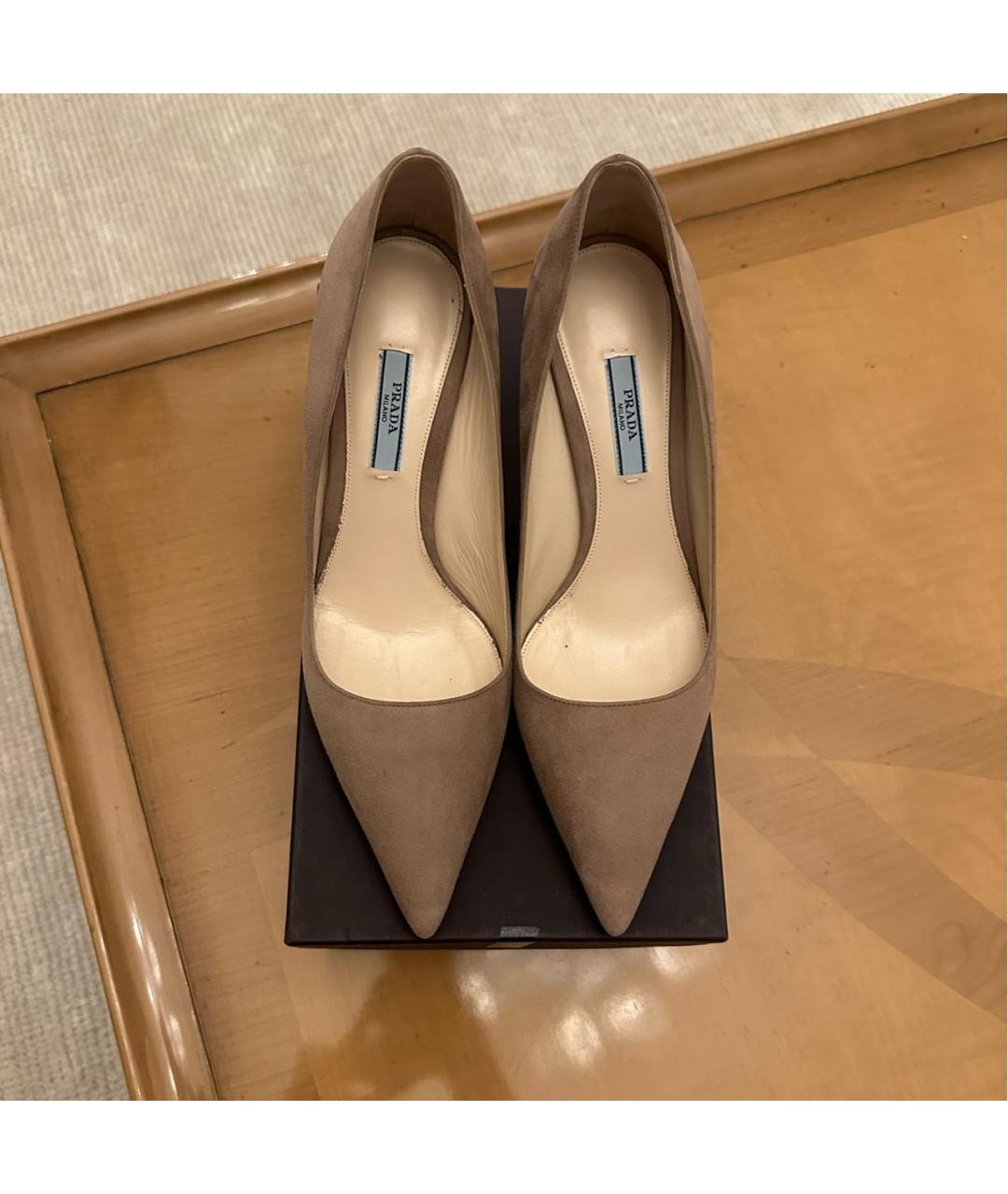 PRADA Бежевые замшевые туфли, фото 2