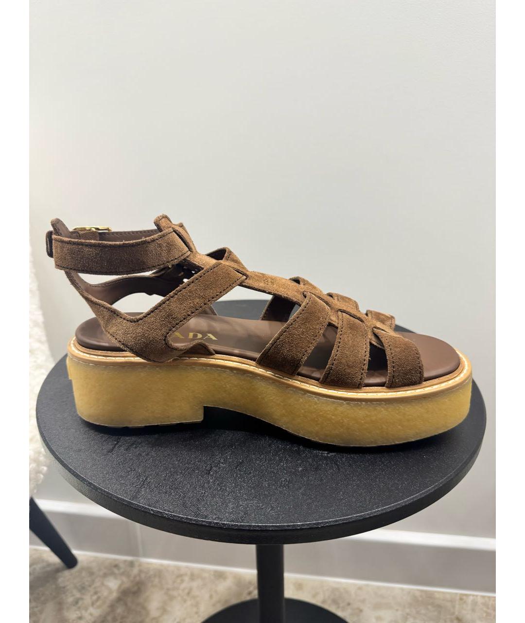 PRADA Коричневые замшевые сандалии, фото 6