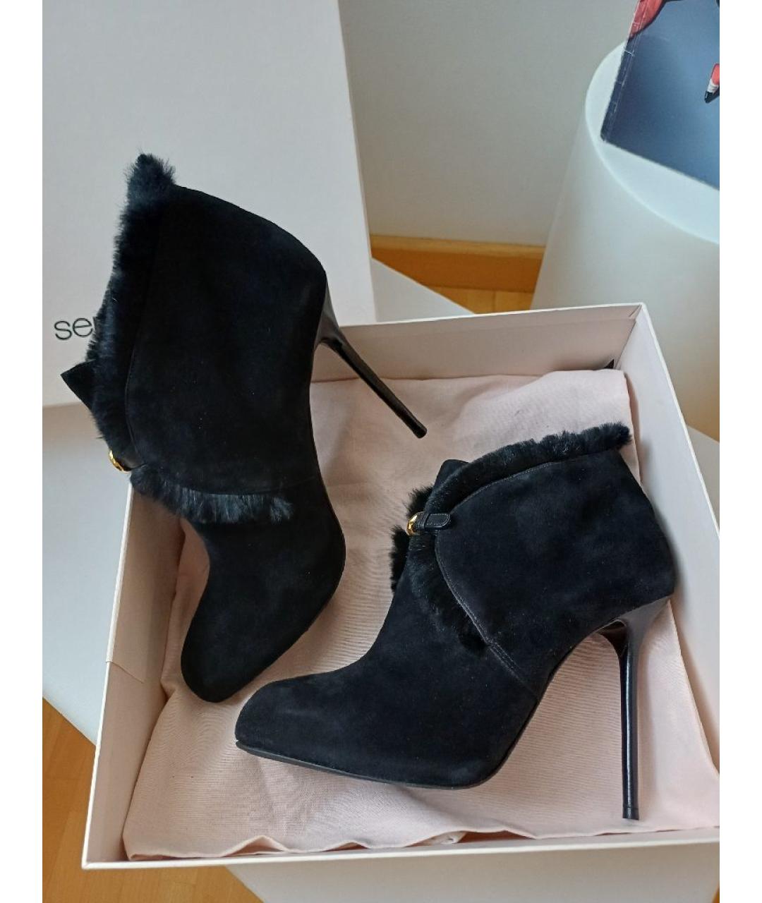 SERGIO ROSSI Черные замшевые ботильоны, фото 4