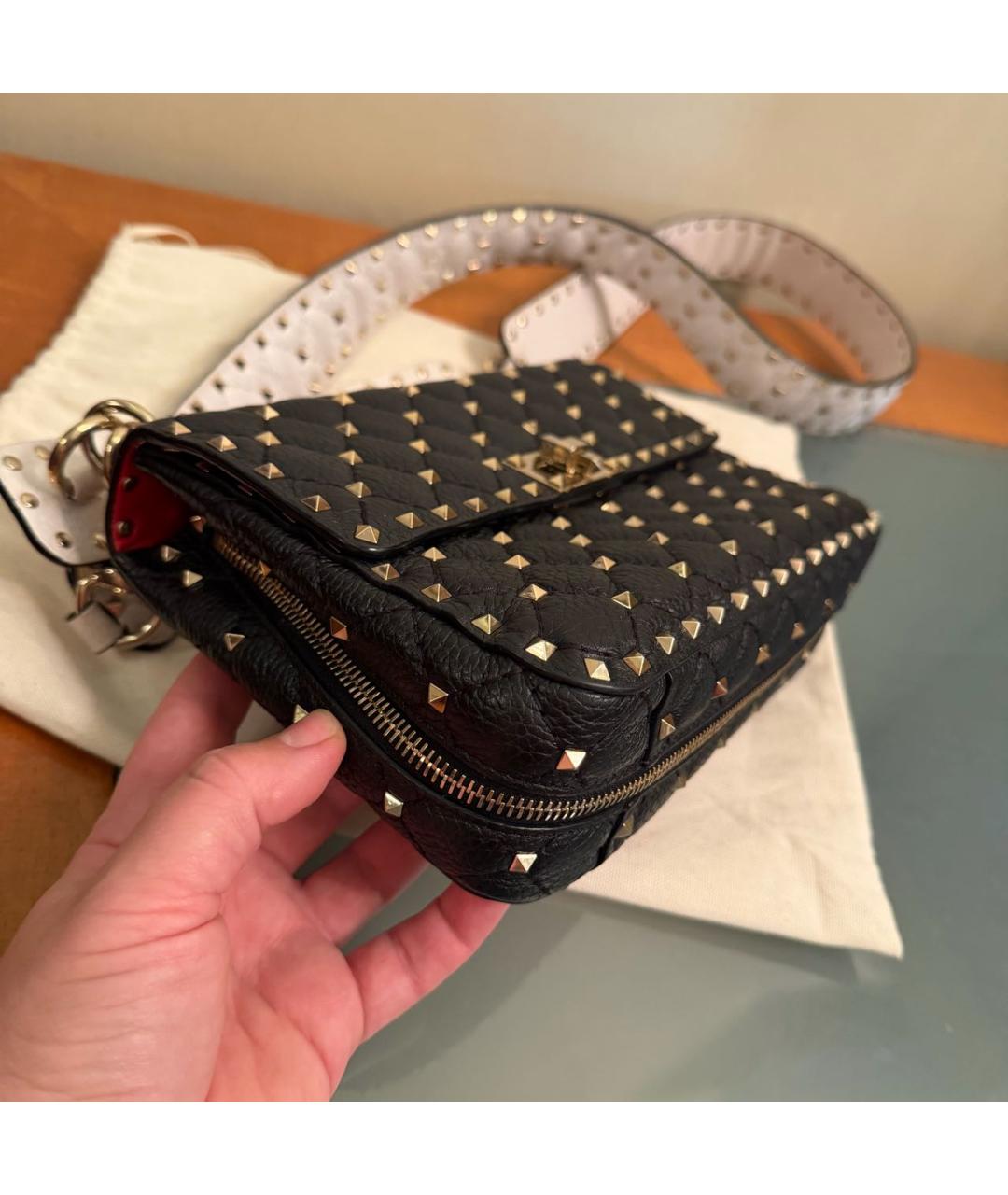 VALENTINO Черная кожаная сумка через плечо, фото 4