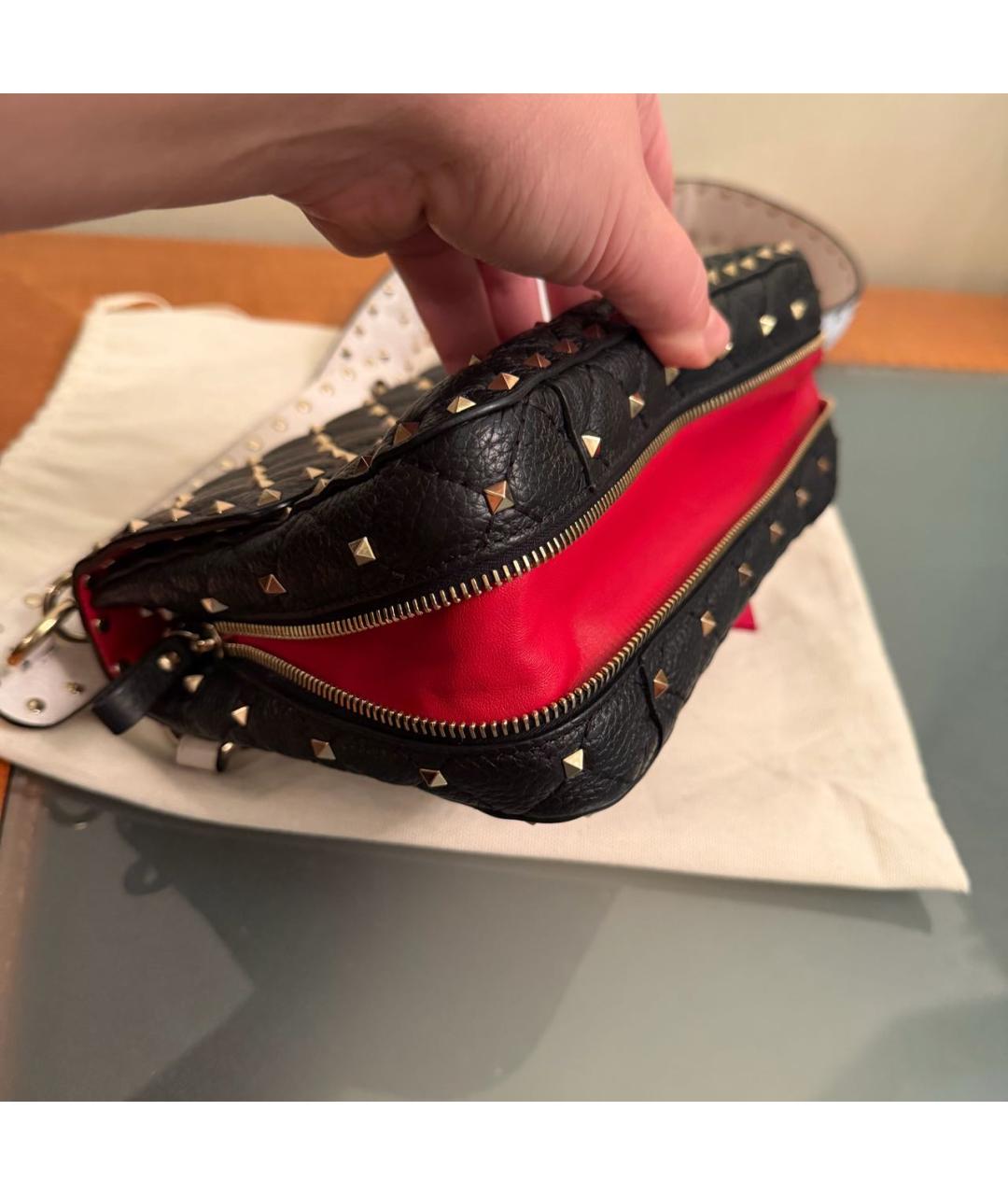 VALENTINO Черная кожаная сумка через плечо, фото 5