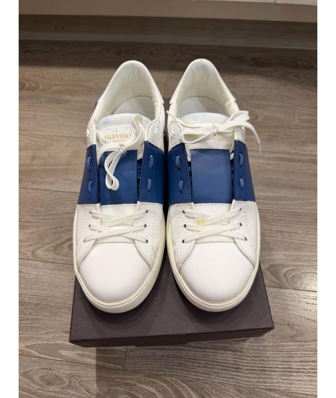 VALENTINO Белые кожаные низкие кроссовки / кеды, фото 2