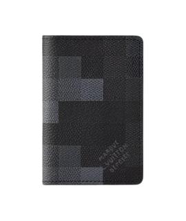 LOUIS VUITTON Кошелек