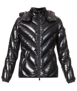 MONCLER Пуховик