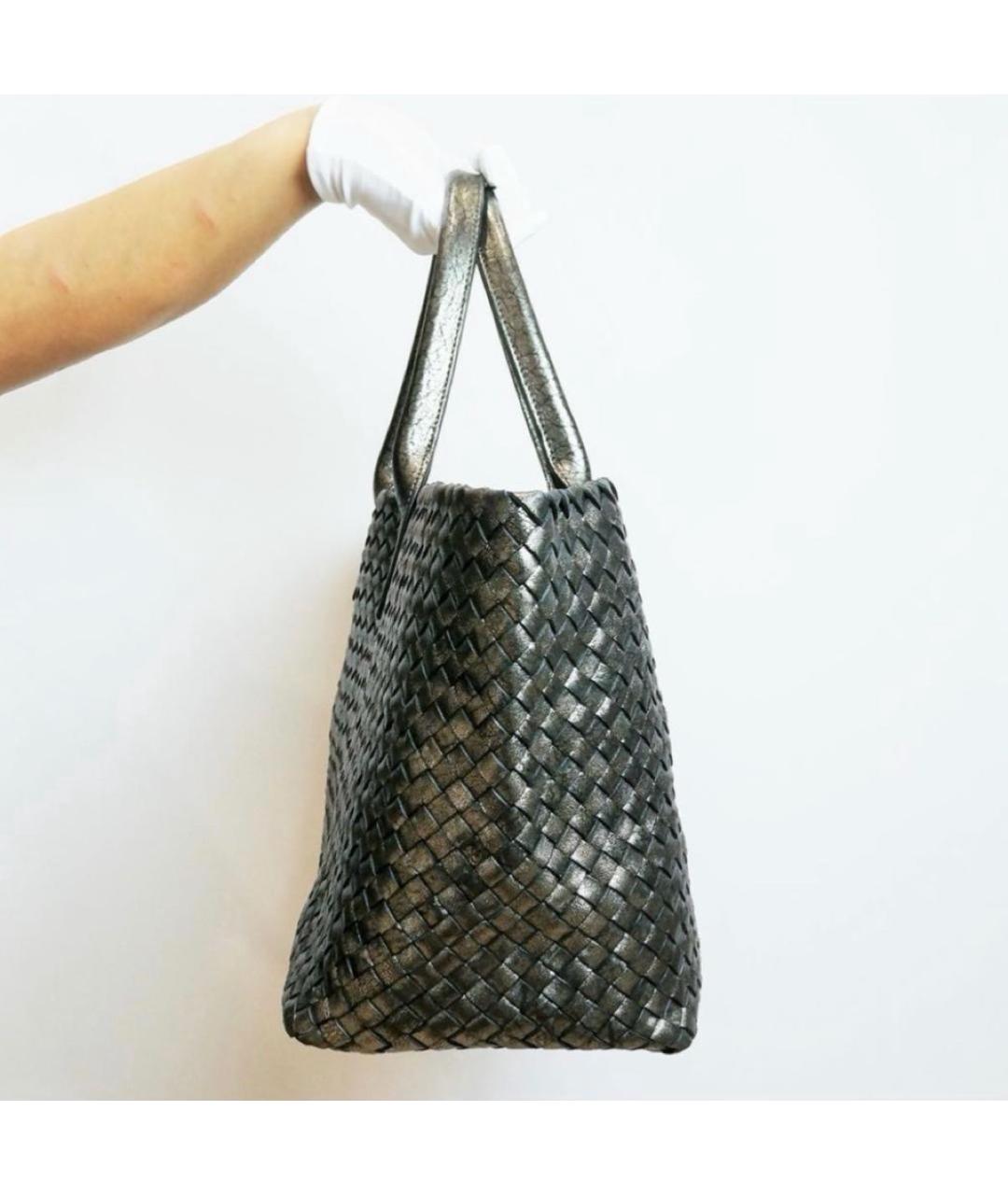 BOTTEGA VENETA Серебряная кожаная сумка с короткими ручками, фото 5