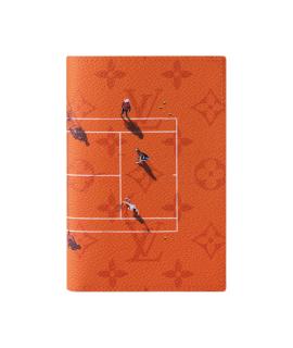 LOUIS VUITTON Обложка/футляр