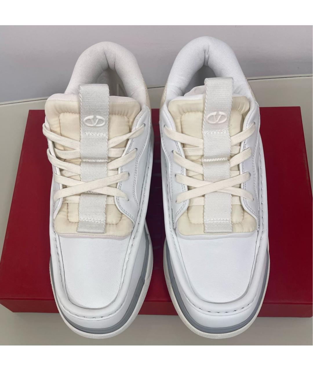 VALENTINO Белые кожаные низкие кроссовки / кеды, фото 2