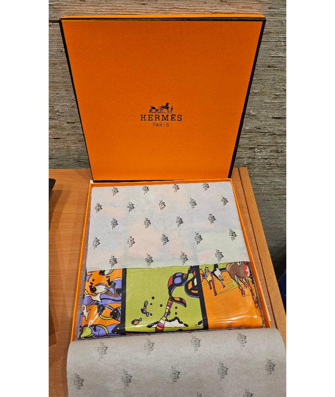HERMES Оранжевый шелковый платок, фото 2
