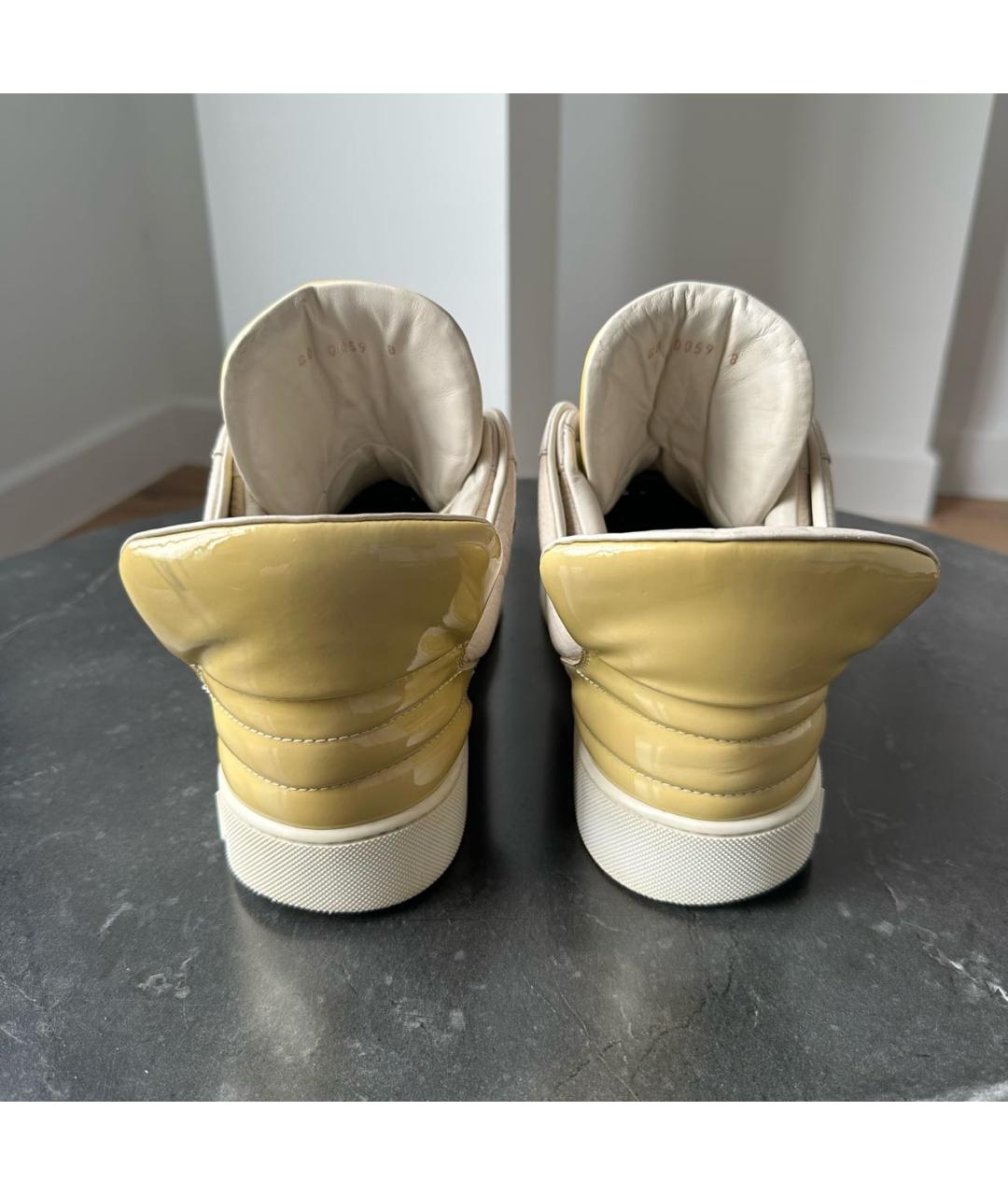 LOUIS VUITTON Бежевые кожаные низкие кроссовки / кеды, фото 4