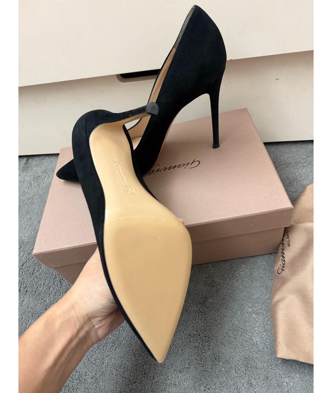 GIANVITO ROSSI Черные замшевые туфли, фото 3