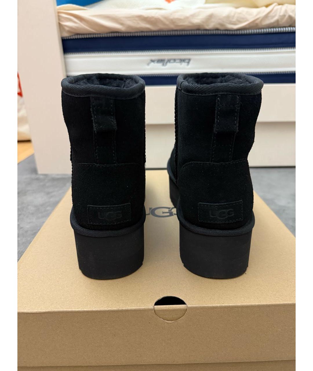 UGG AUSTRALIA Черные замшевые высокие ботинки, фото 4