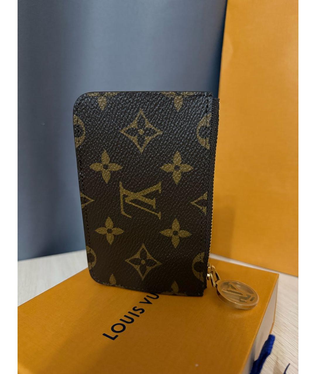 LOUIS VUITTON Коричневый кожаный кардхолдер, фото 4