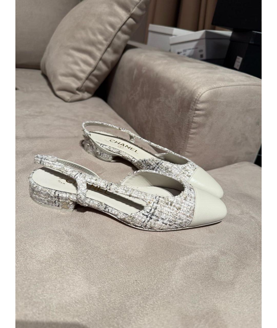 CHANEL Серые кожаные лодочки на низком каблуке, фото 3