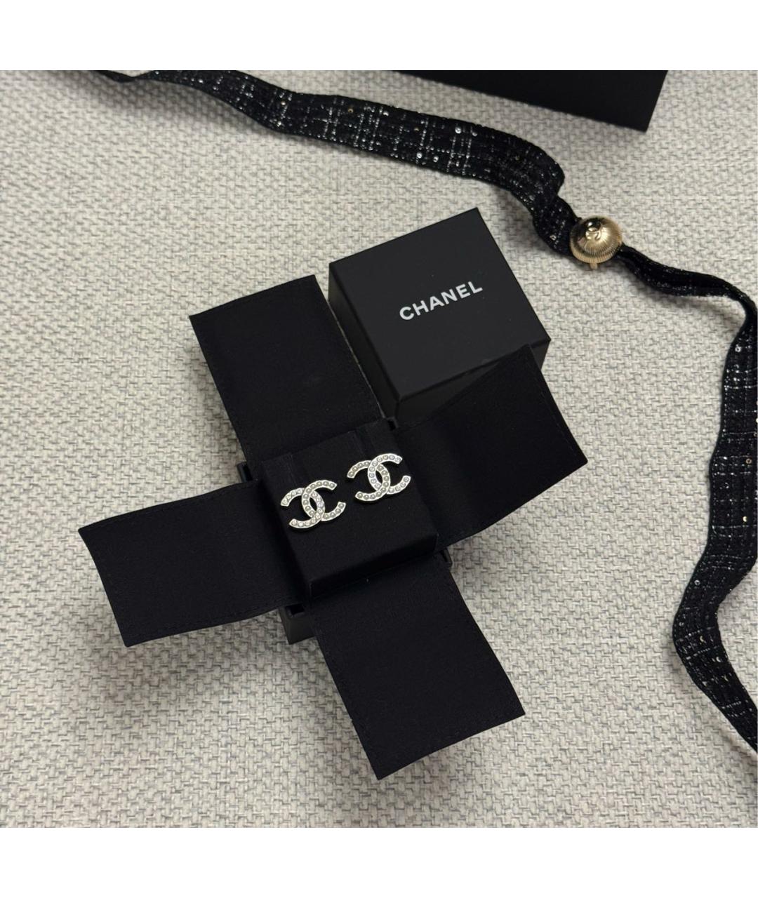 CHANEL Серебряные металлические серьги, фото 2