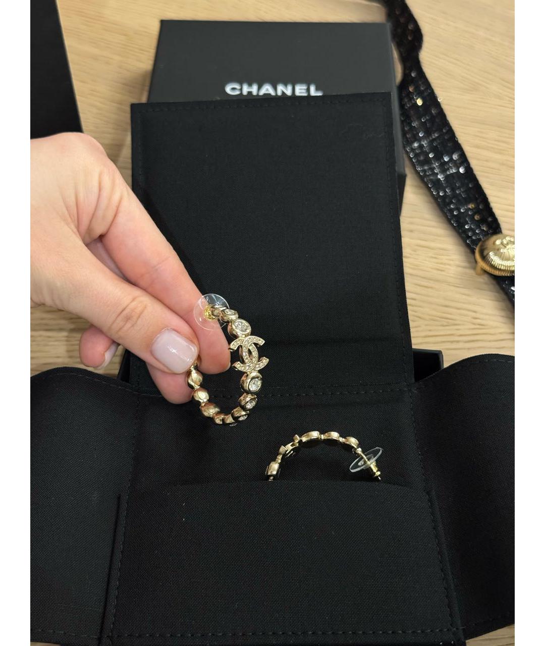 CHANEL Золотые металлические серьги, фото 2