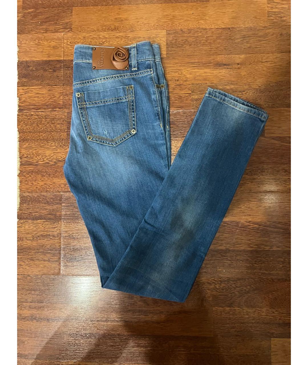 RED VALENTINO Синие хлопко-эластановые прямые джинсы, фото 4