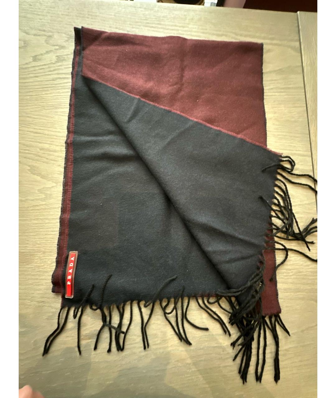 PRADA Бордовый шерстяной шарф, фото 2