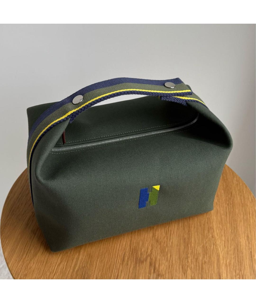 HERMES Хаки тканевая косметичка, фото 2