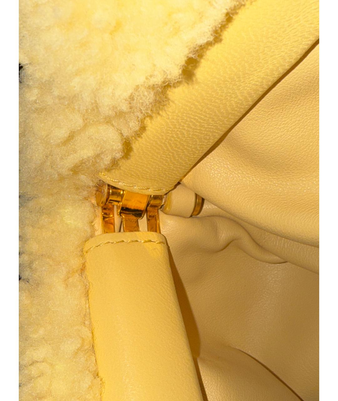 BOTTEGA VENETA Желтая меховая сумка с короткими ручками, фото 6