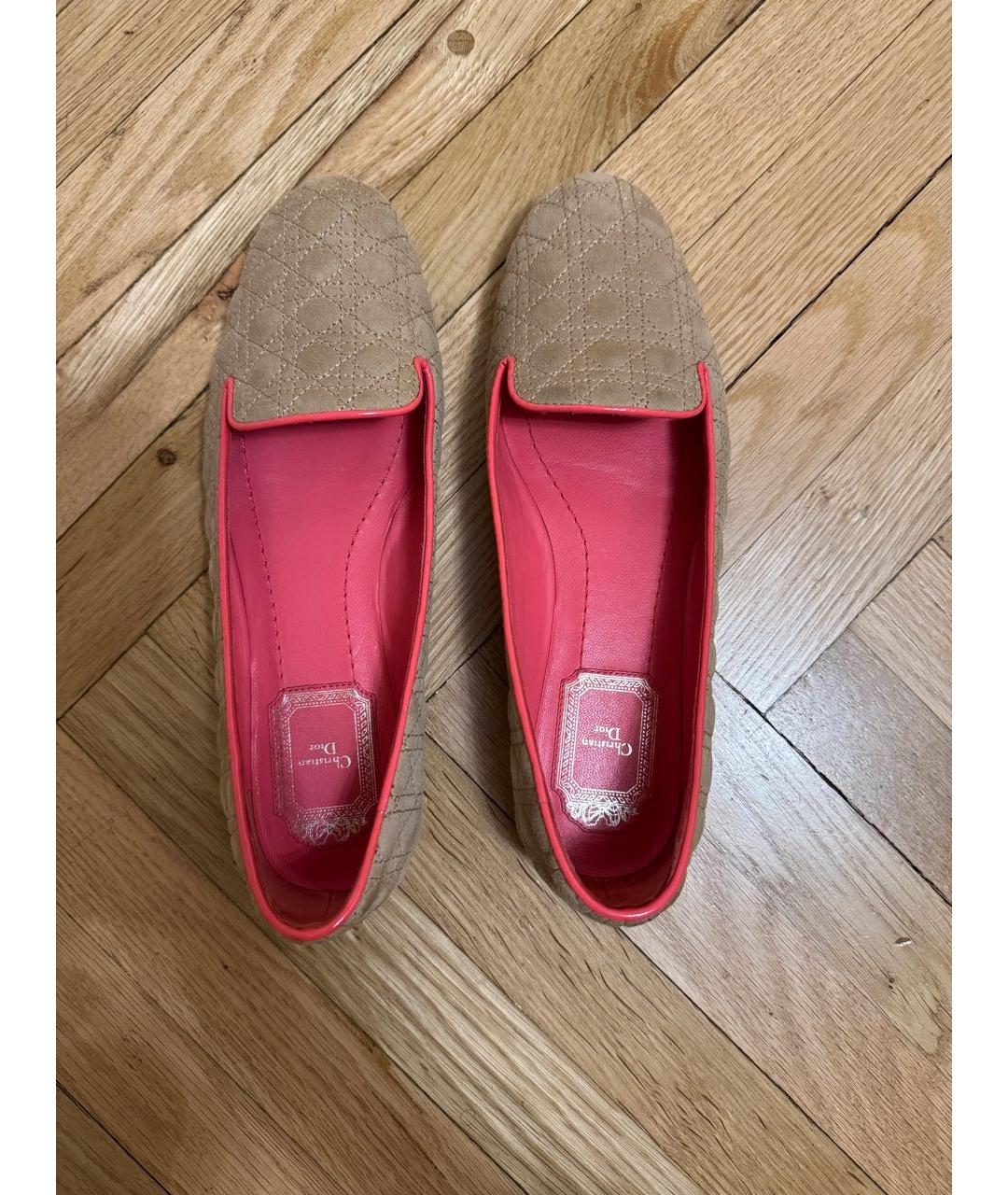 CHRISTIAN DIOR Бежевые бархатные лоферы, фото 3