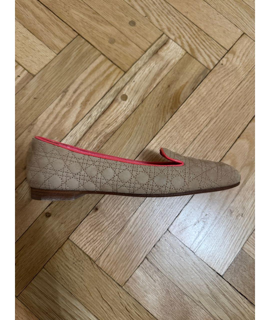 CHRISTIAN DIOR Бежевые бархатные лоферы, фото 9