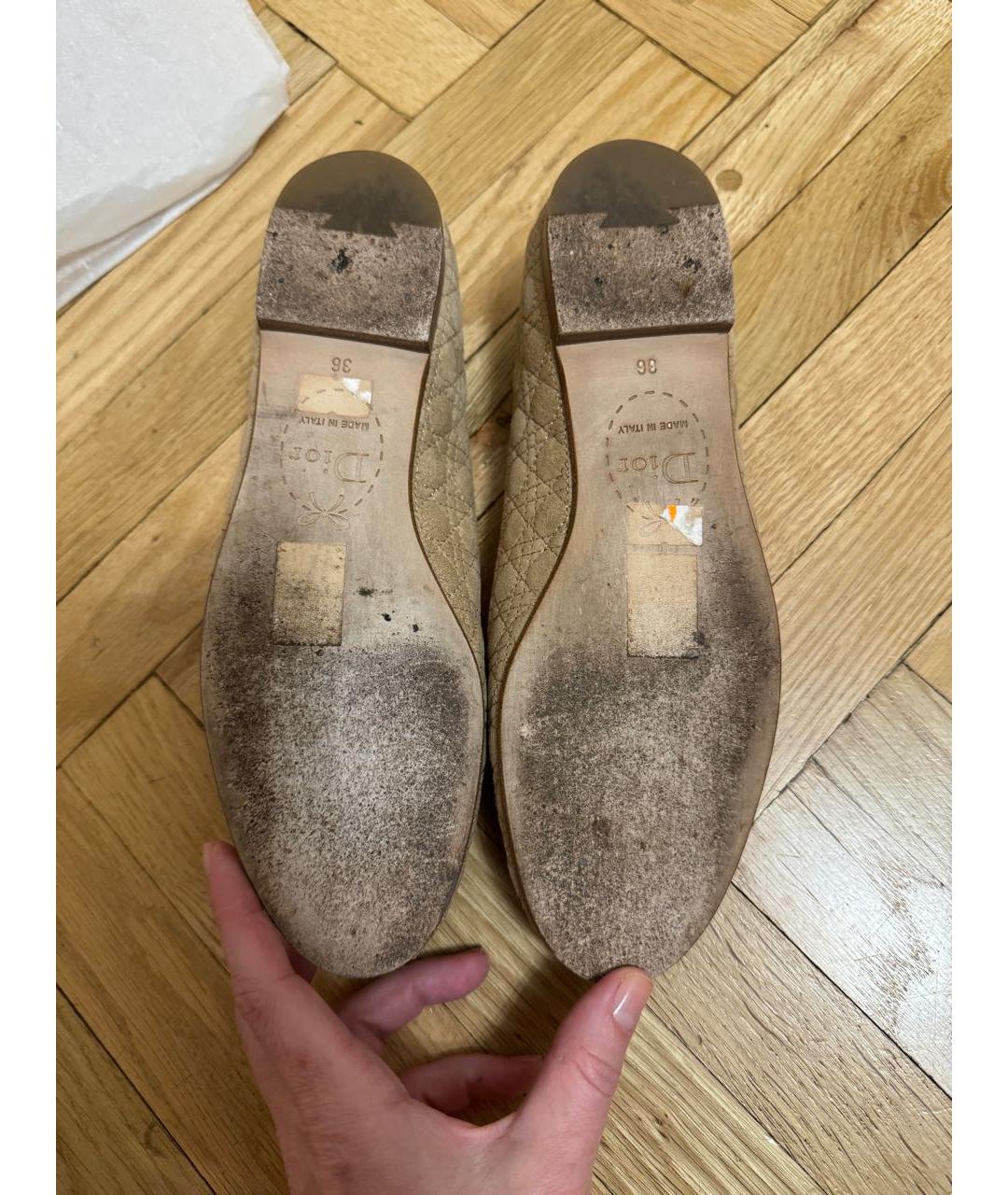 CHRISTIAN DIOR Бежевые бархатные лоферы, фото 6