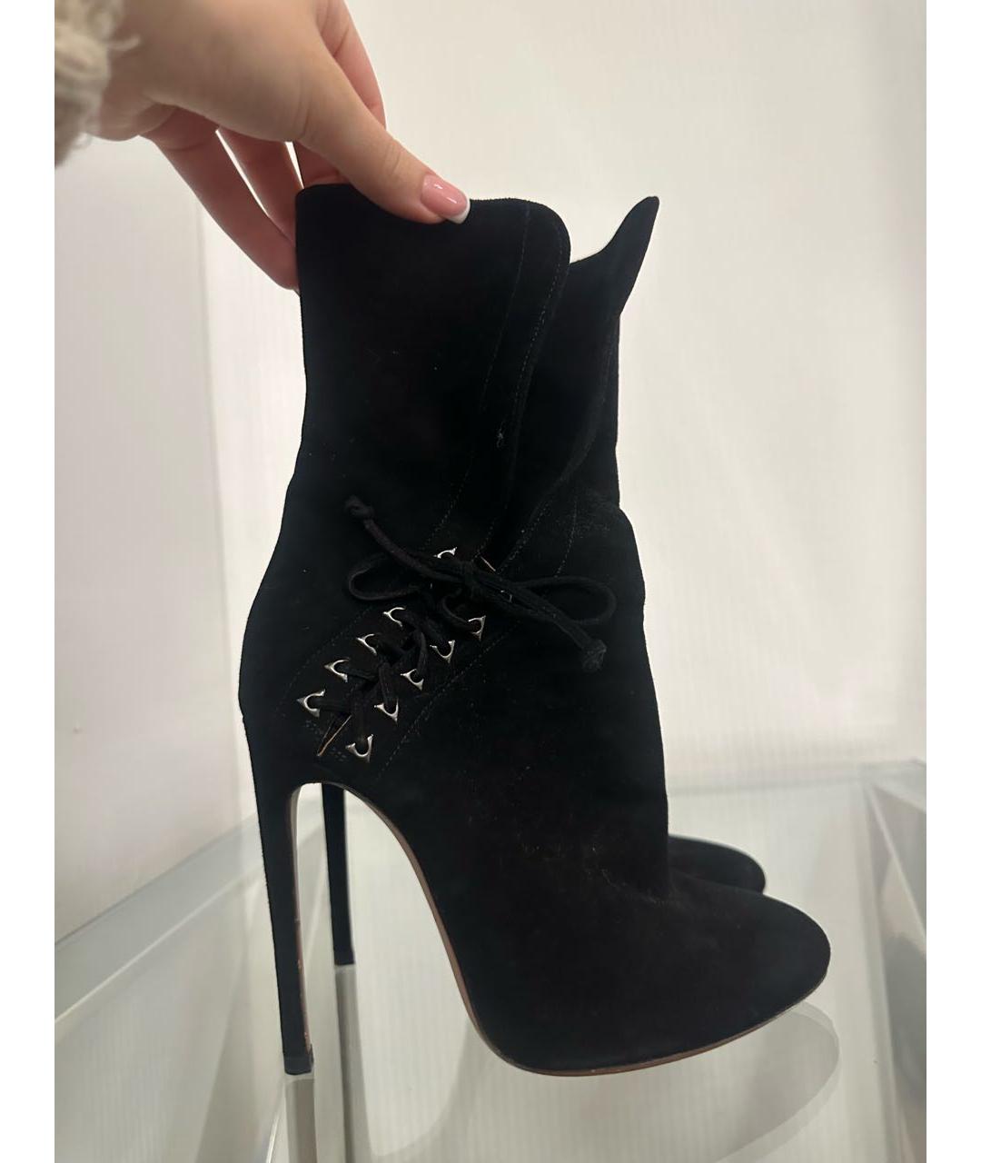 ALAIA Черные замшевые ботильоны, фото 6