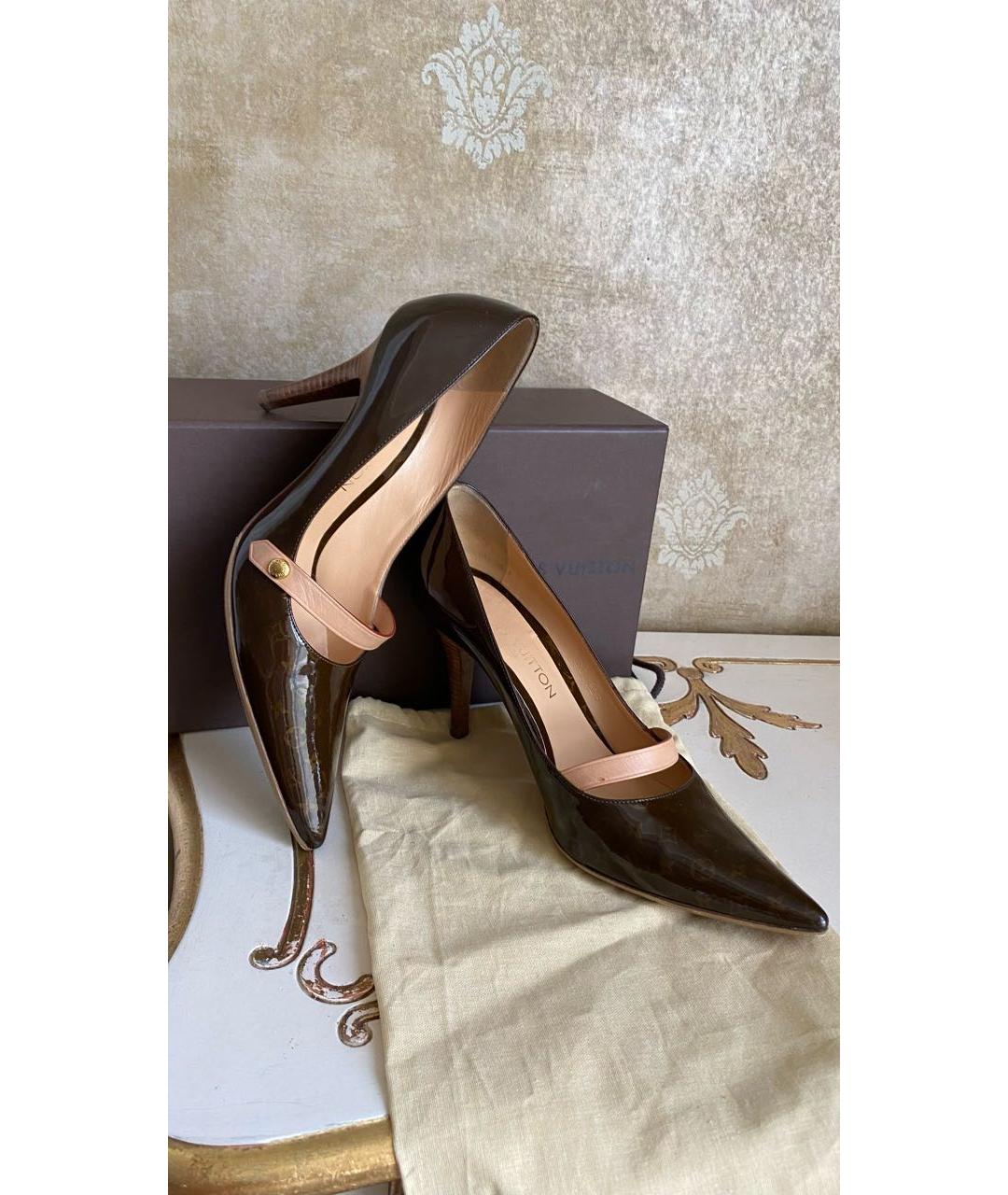 LOUIS VUITTON Коричневые туфли из лакированной кожи, фото 5