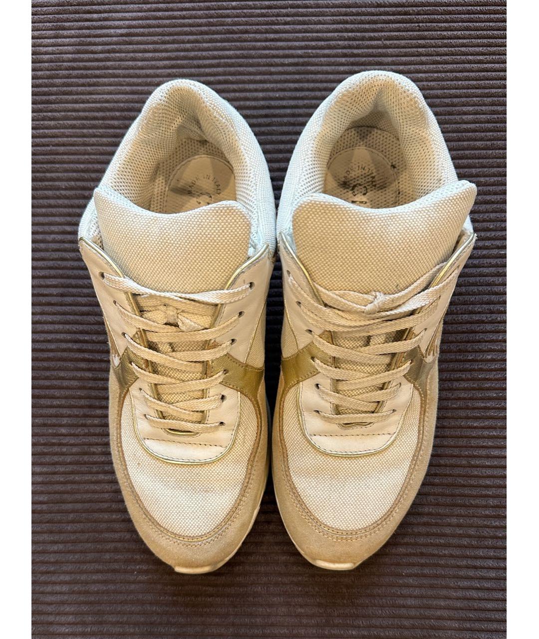 CHANEL Бежевые кожаные кроссовки, фото 2