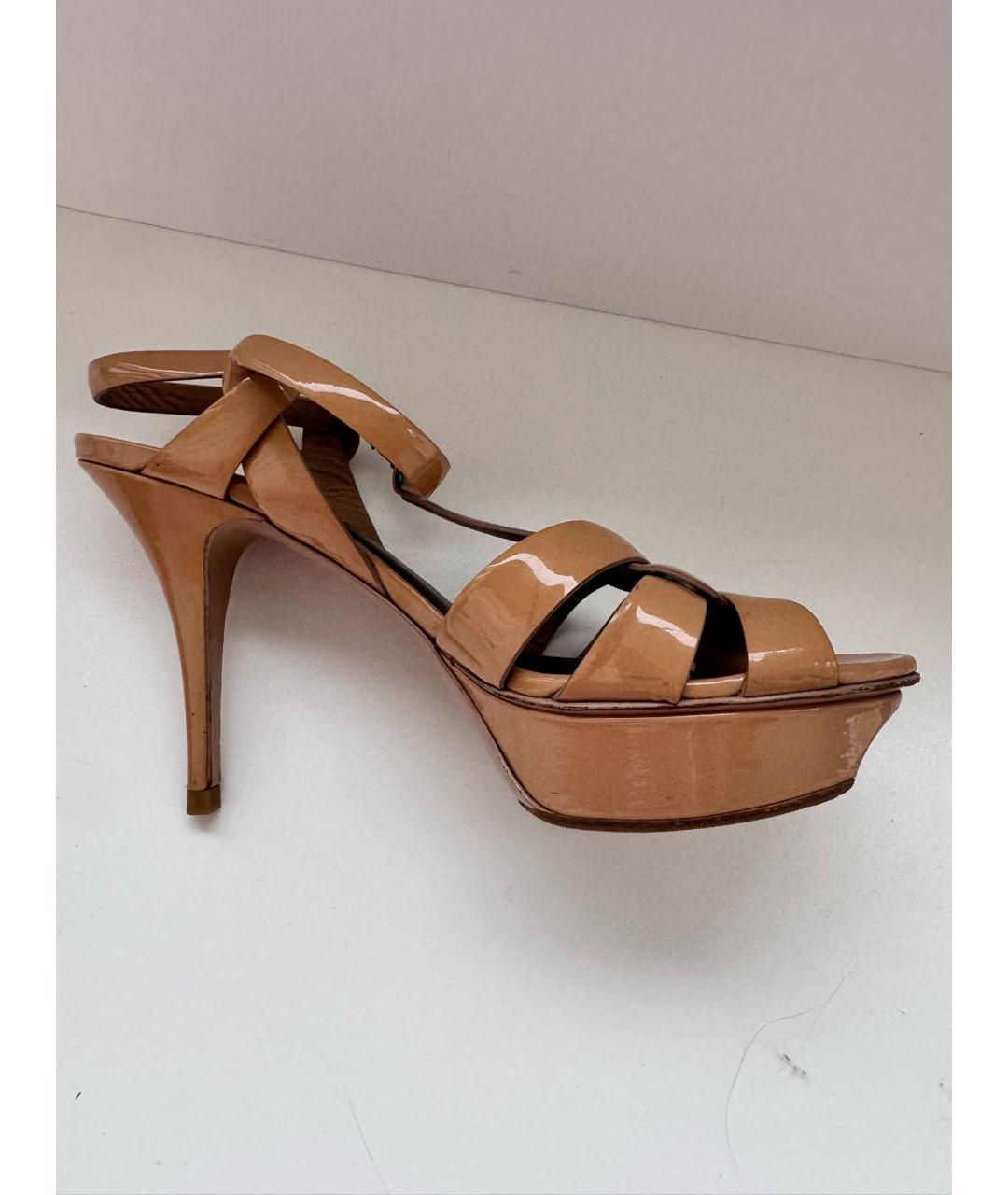 SAINT LAURENT Бежевые туфли из лакированной кожи, фото 3