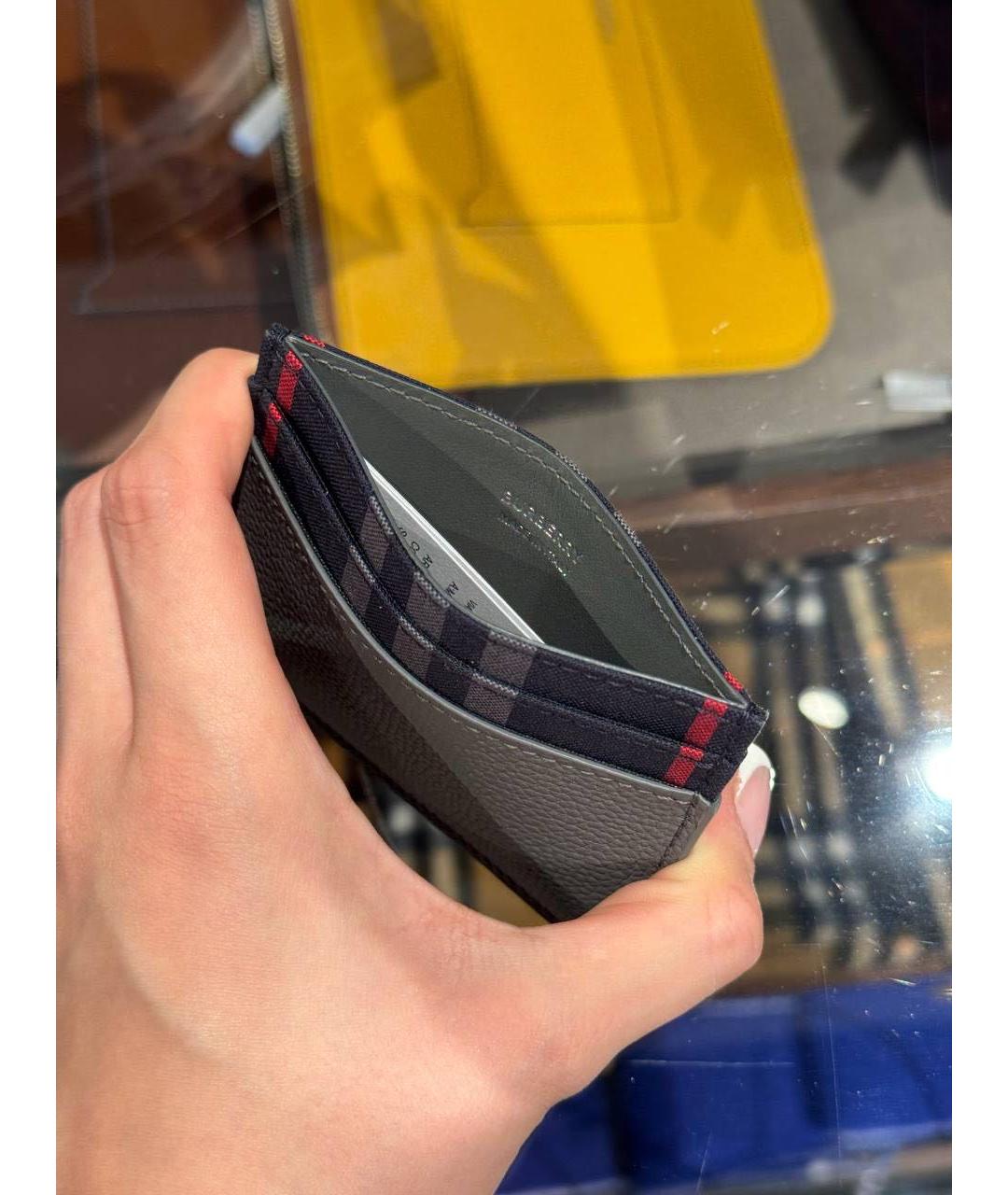 BURBERRY Серый кожаный кардхолдер, фото 5