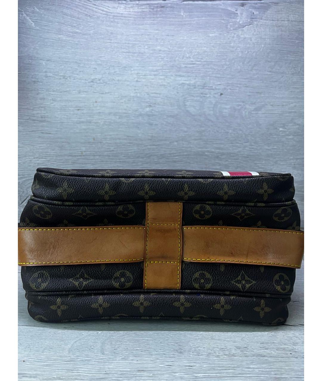 LOUIS VUITTON Коричневая сумка на плечо, фото 4