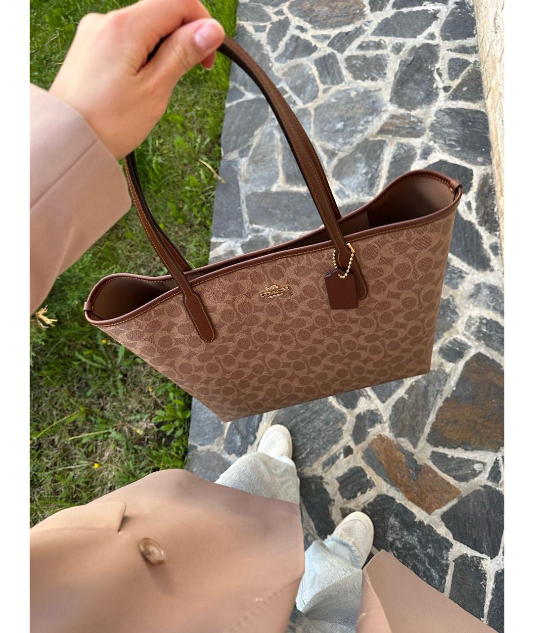 COACH Коричневая кожаная сумка с короткими ручками, фото 7