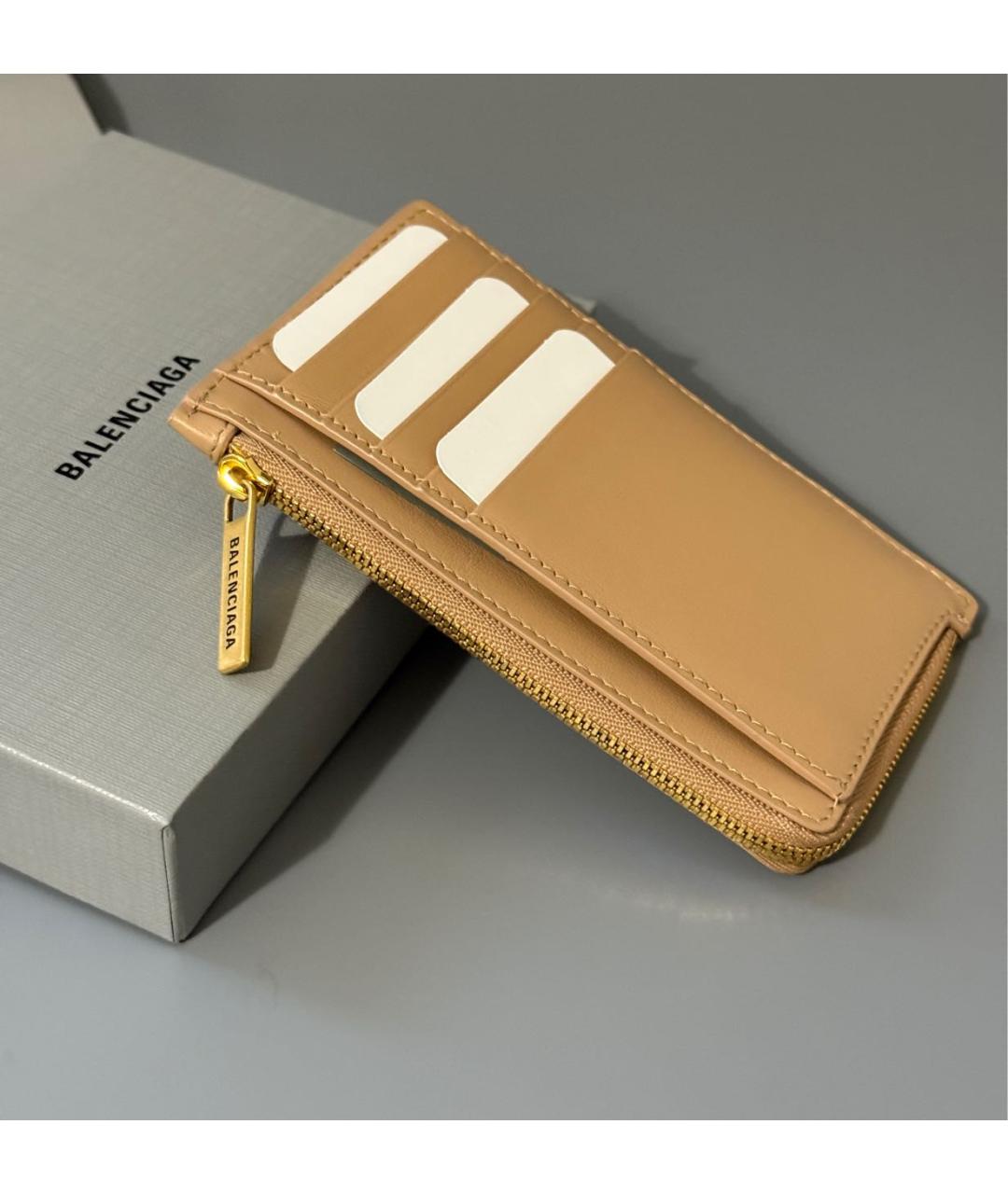 BALENCIAGA Бежевый кожаный кардхолдер, фото 8