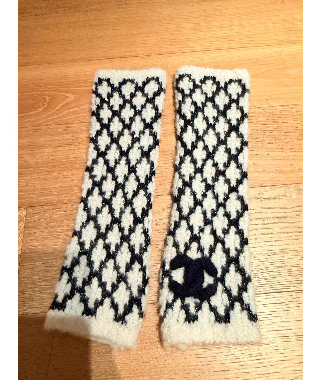 CHANEL Белые кашемировые митенки, фото 7