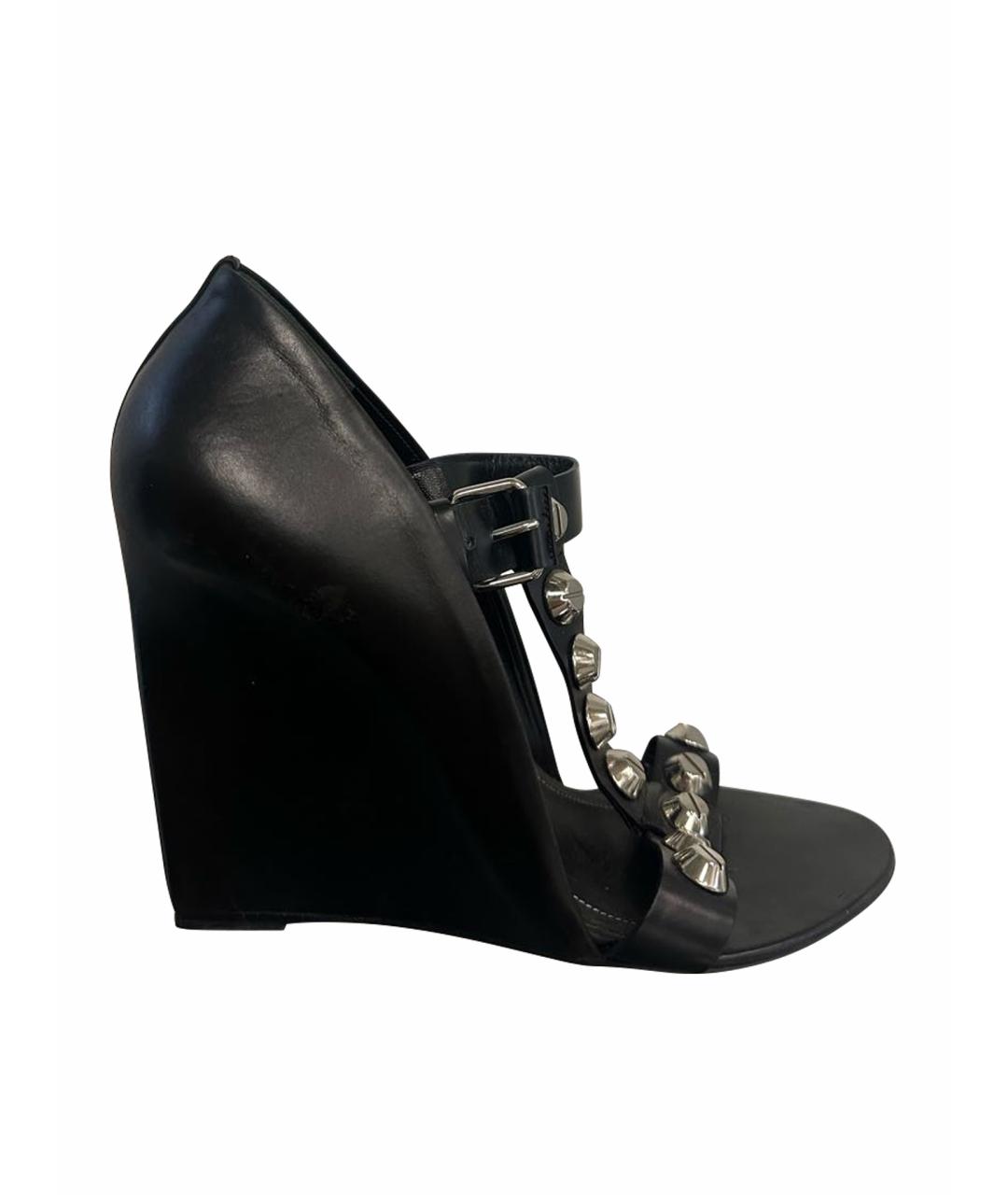 BALENCIAGA Черные кожаные туфли, фото 1