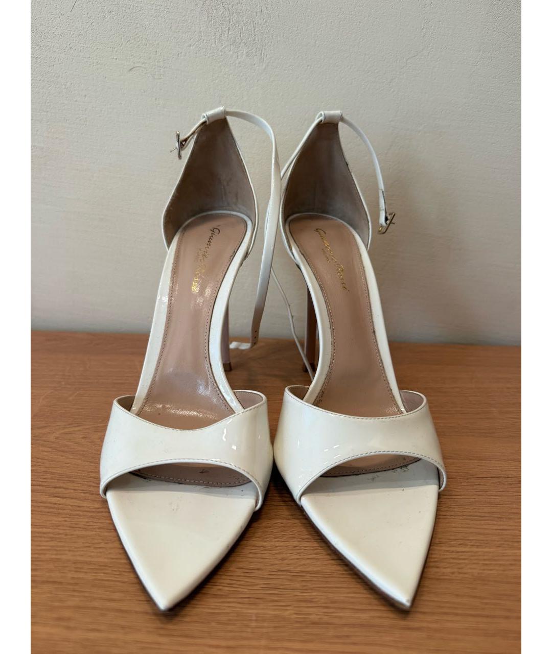 GIANVITO ROSSI Белые туфли из лакированной кожи, фото 2