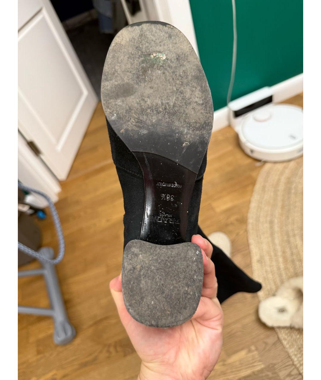 PRADA Черные замшевые сапоги, фото 5