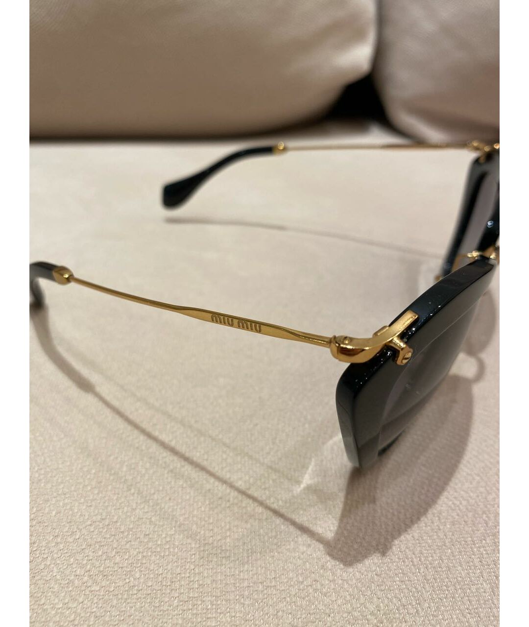 MIU MIU Черные пластиковые солнцезащитные очки, фото 3