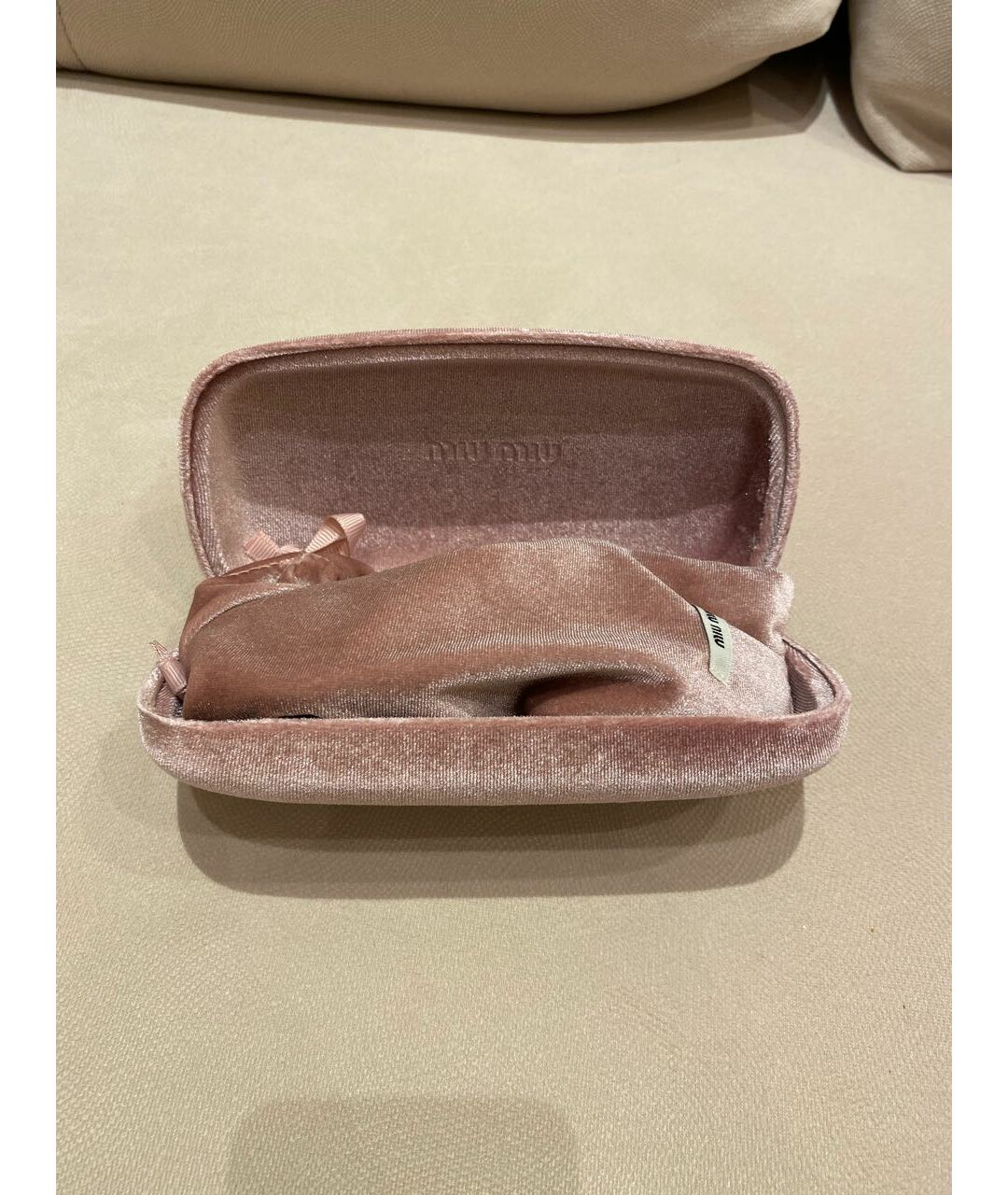 MIU MIU Черные пластиковые солнцезащитные очки, фото 4
