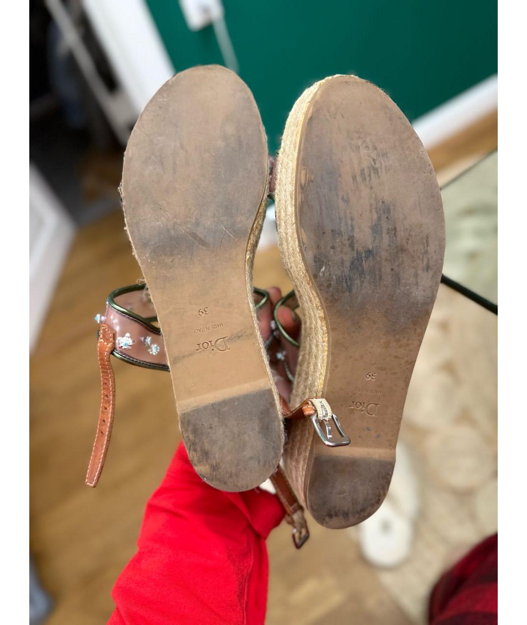 CHRISTIAN DIOR Бежевые кожаные сандалии, фото 4