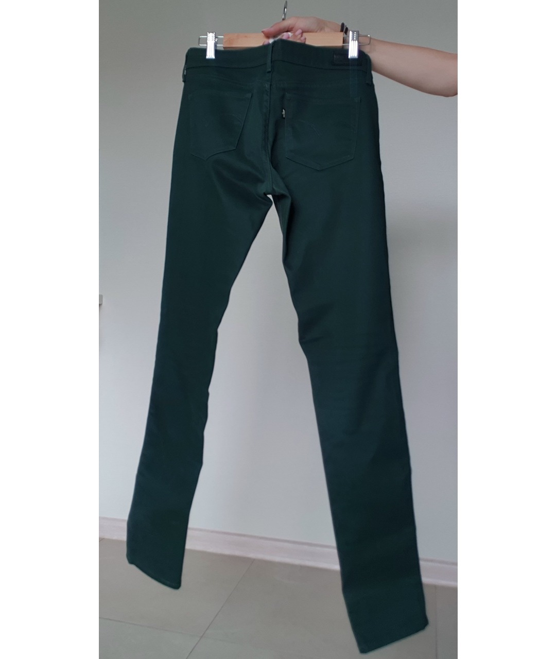LEVI'S Зеленые хлопко-эластановые прямые джинсы, фото 2
