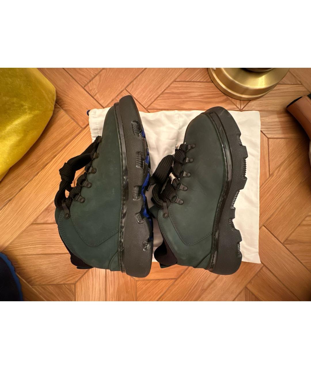 BURBERRY Хаки нубуковые низкие ботинки, фото 7