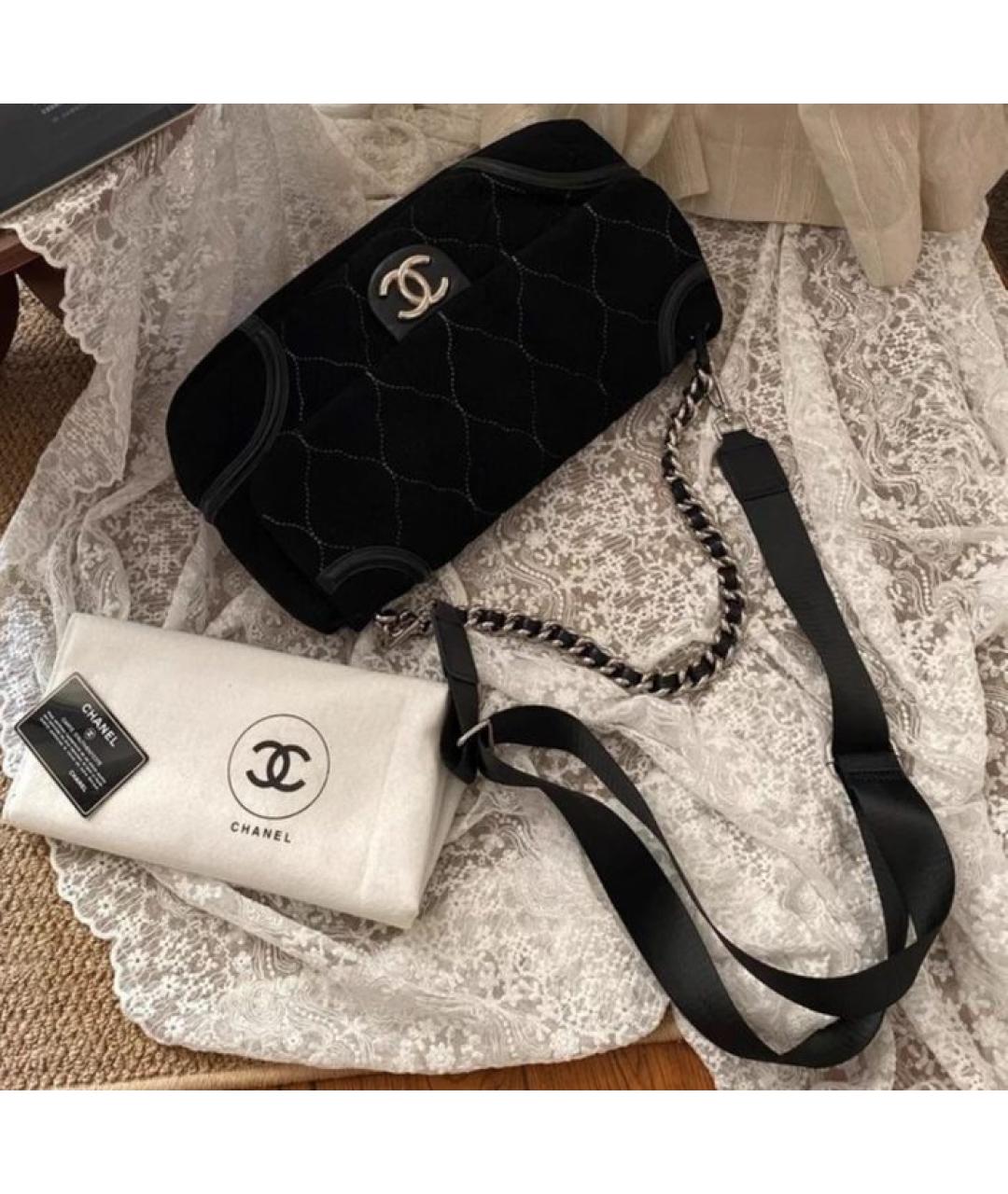 CHANEL Черная кожаная сумка через плечо, фото 2