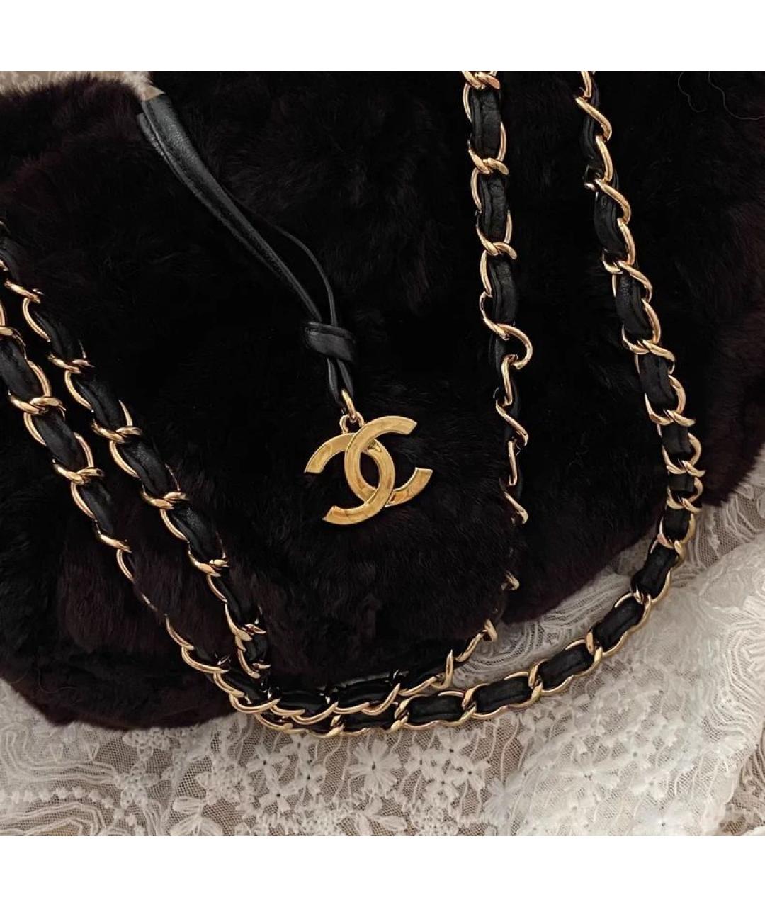 CHANEL Черная меховая сумка через плечо, фото 3