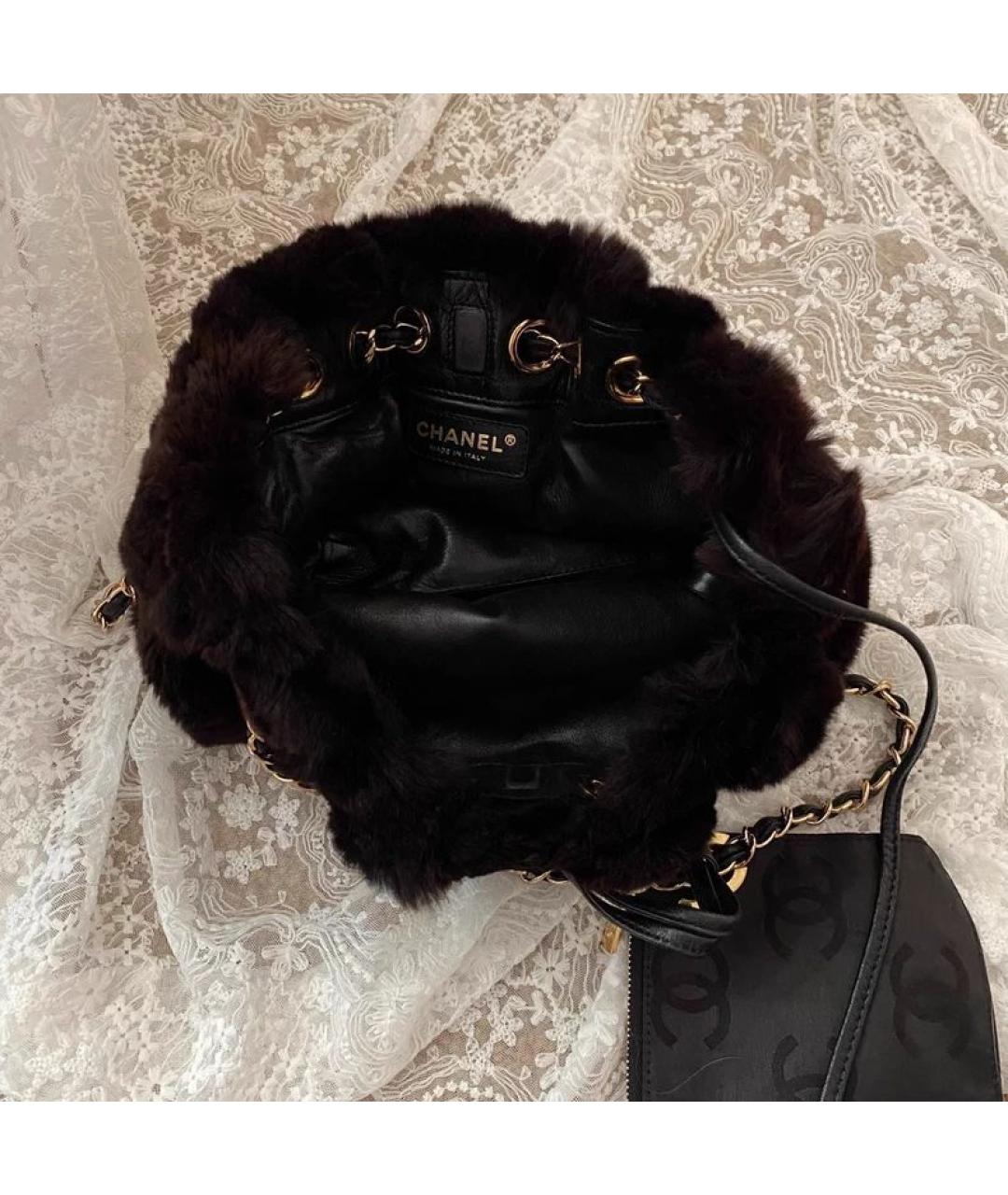 CHANEL Черная меховая сумка через плечо, фото 5