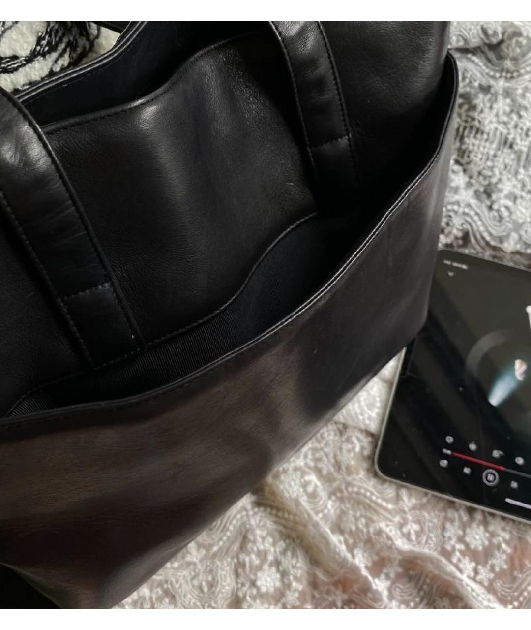 CHANEL Черная кожаная сумка через плечо, фото 2