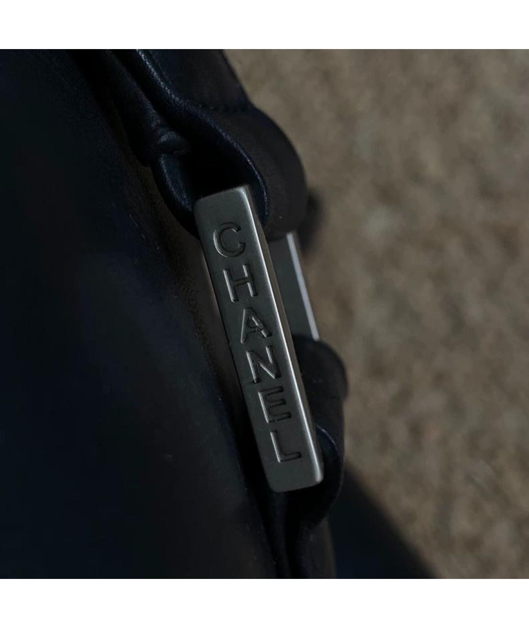 CHANEL Черная кожаная сумка через плечо, фото 4