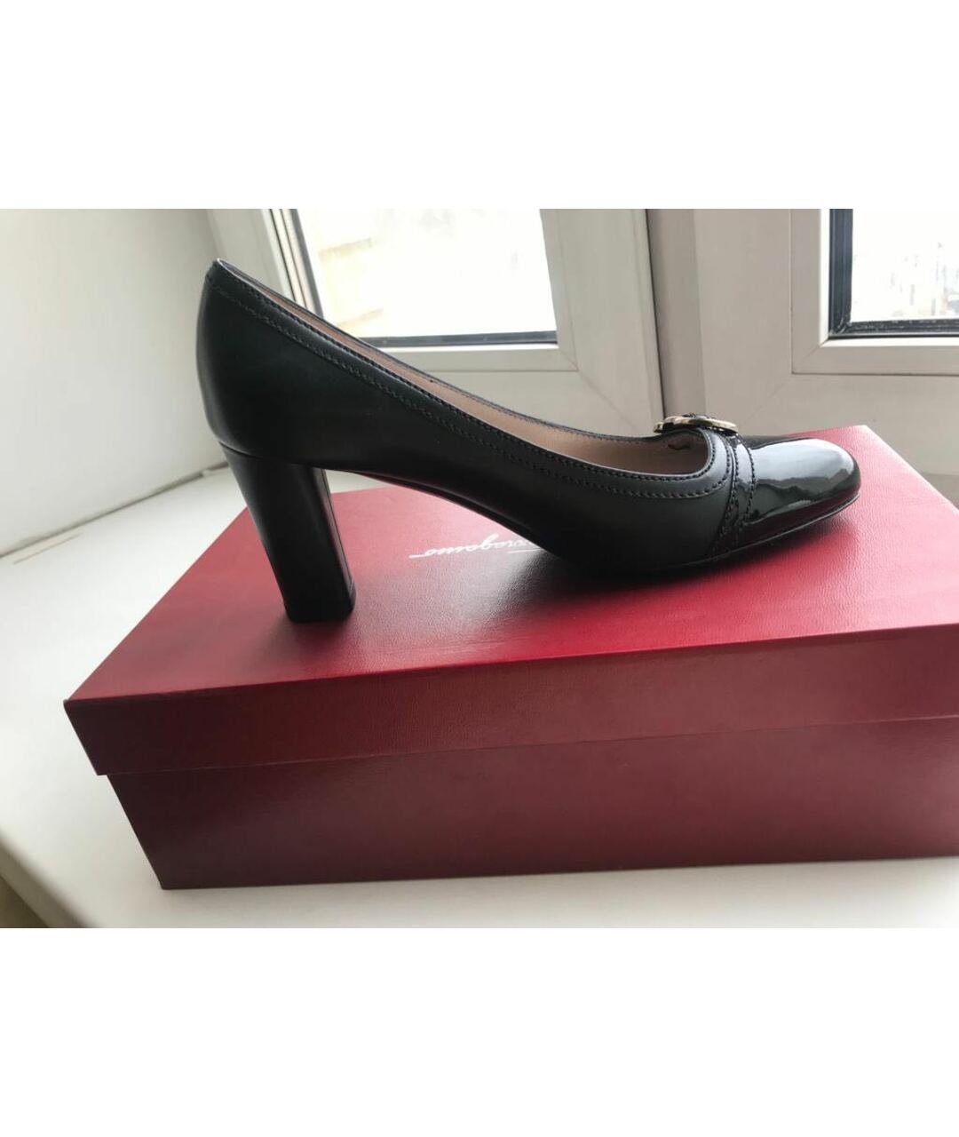FERRAGAMO Черные кожаные туфли, фото 5